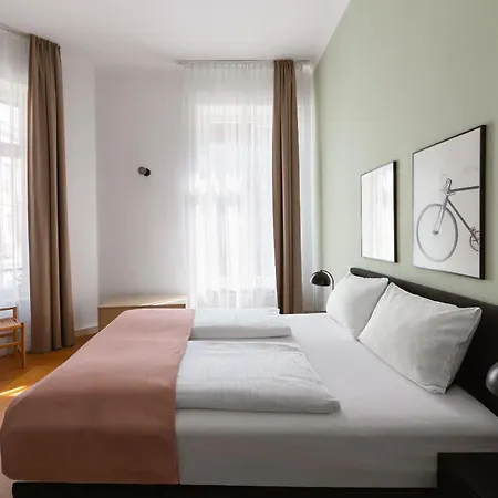 limehome Baden-Baden Bäderstraße-2