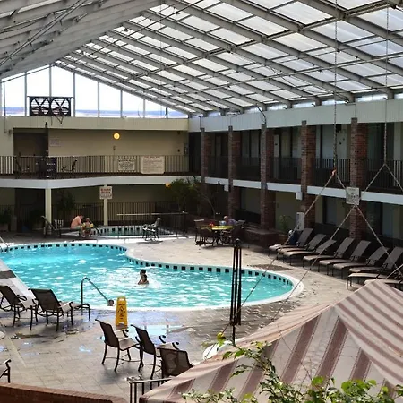 The Greenwood Hotel-3
