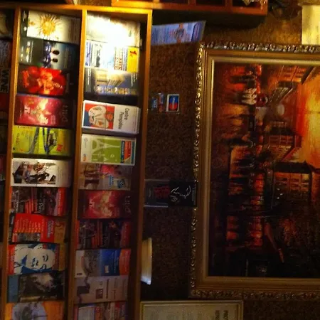 Hotel Des Arts-3