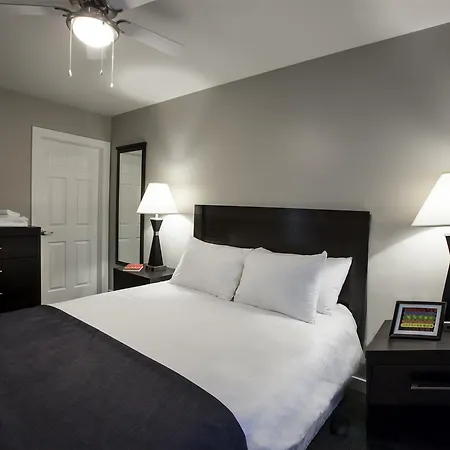 Homeport Apartment Hotel-2