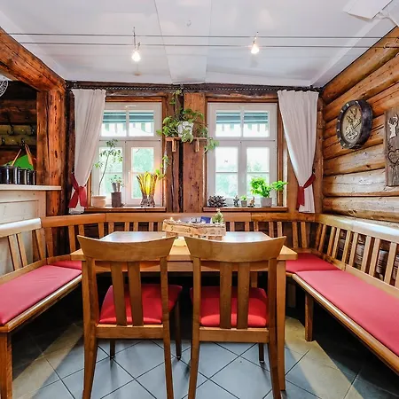 Hotel Garni Und Gaststaette Zum Holzfaeller-2