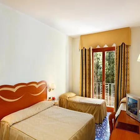 Hotel Albatros-3