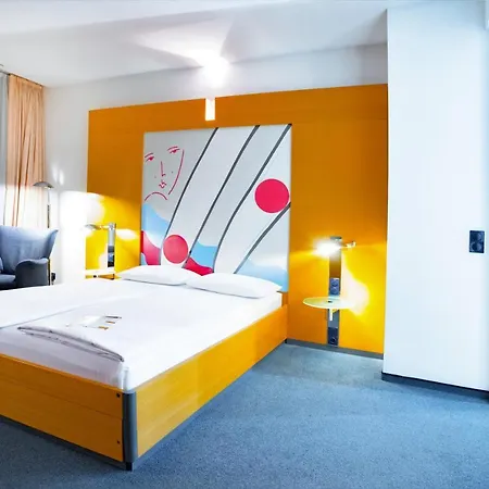 Hotel Berlin Ostbahnhof-2