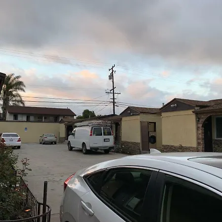 Apache Inn-2