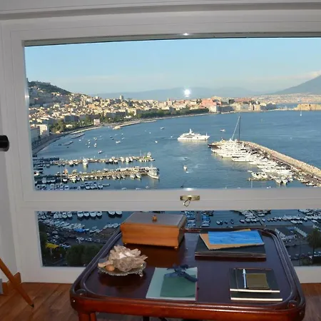 Suite 52-2