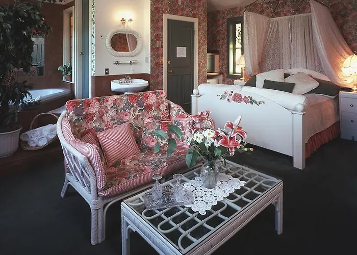 Humboldt House Bed & Breakfast