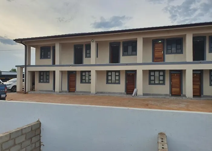 Bf Dlamini Guest House Amanzimtoti