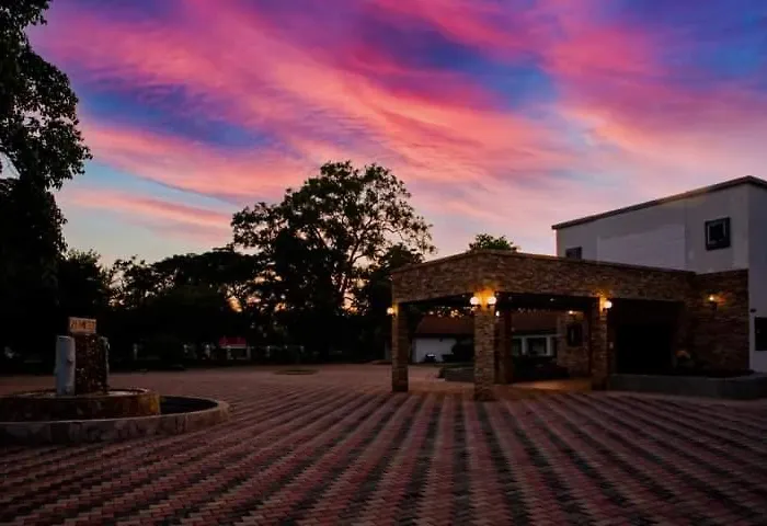 Zambezi Junction Lodge