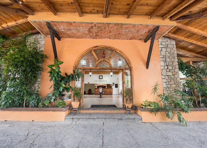 Hotel Abadia Plaza