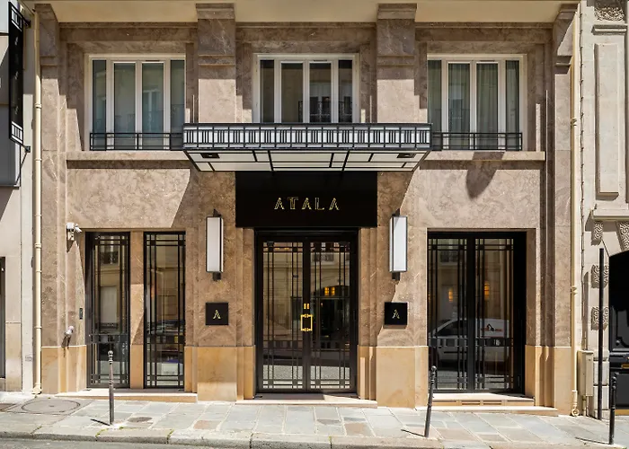 Hotel Atala Champs Elysees París