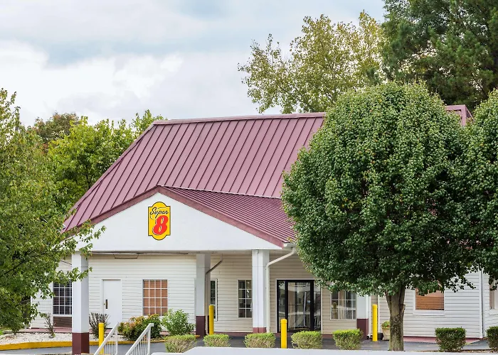 Super 8 By Wyndham Atlanta Northeast Ga
