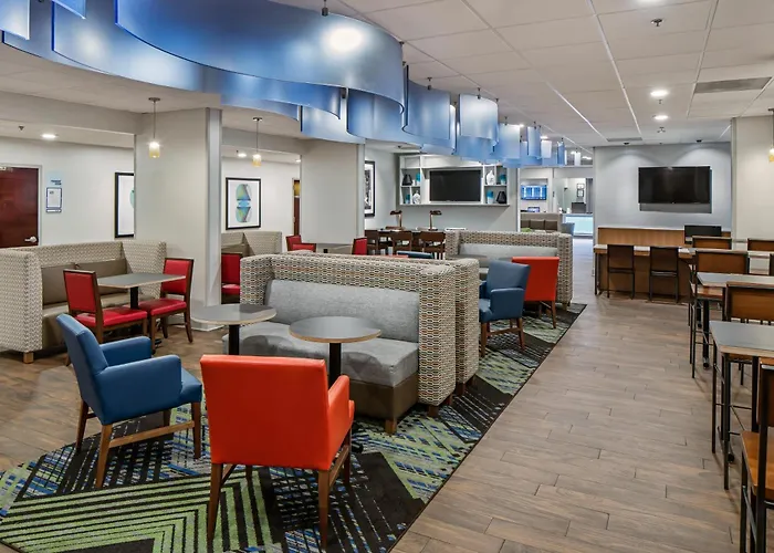 Holiday Inn Express Atlanta Airport-College Park By Ihg