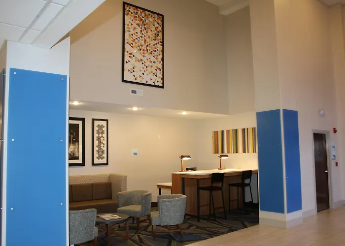 Holiday Inn Express By Ihg