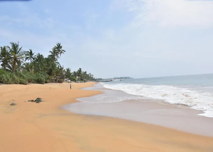 Arrow Beach Resort Boossa