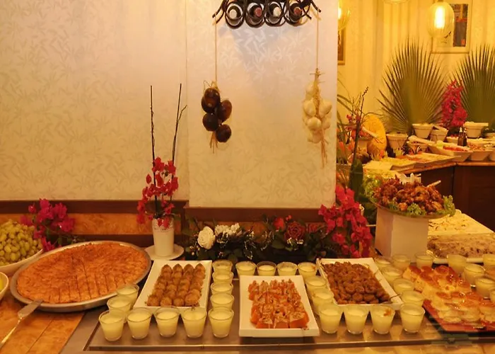Azak Hotel