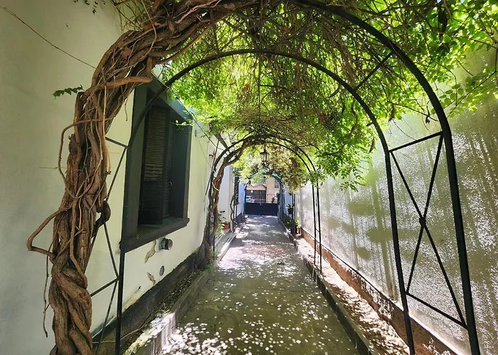 Rufino'S Guesthouse