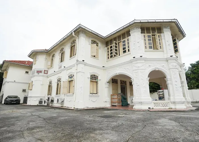 Mountbatten Hotel Singapore