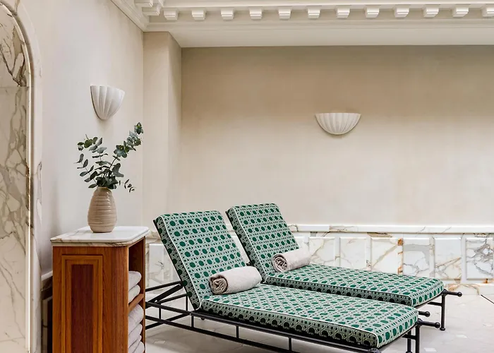 Saint James Paris