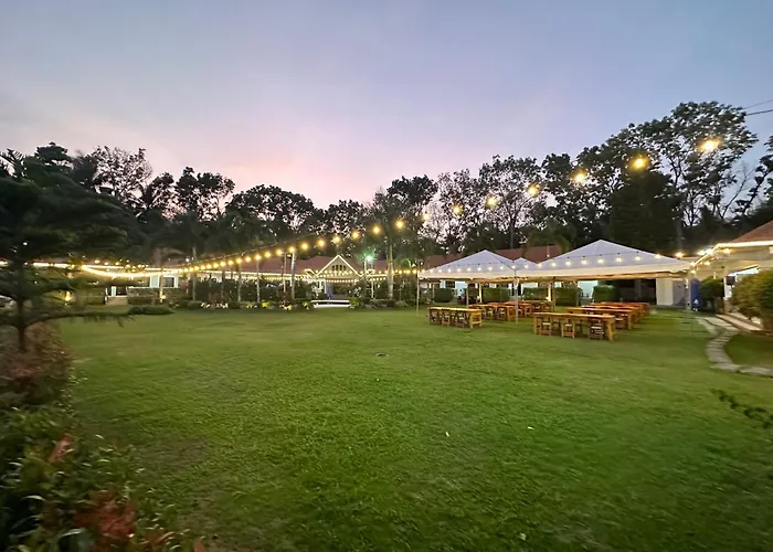 3 Peaks Resort & Boutique Hotel Lipa City