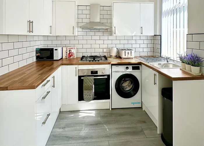 Cosy & Modern 4Bd House Near Anfield Stadium Liverpool
