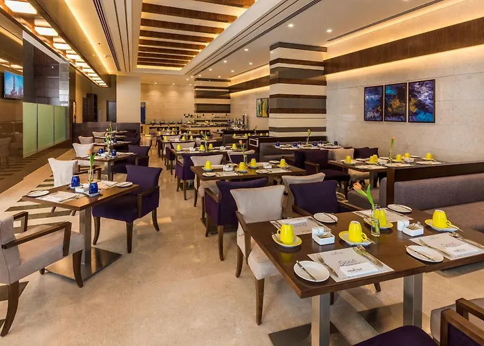 Golden Tulip Media Hotel