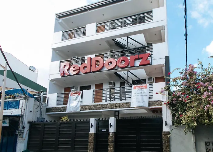 Reddoorz At Dbuilders Rooms Bangkal Makati