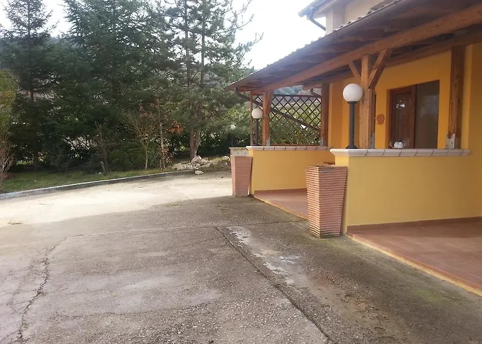 Il GIARDINACCIO Agriturismo LʼAquila