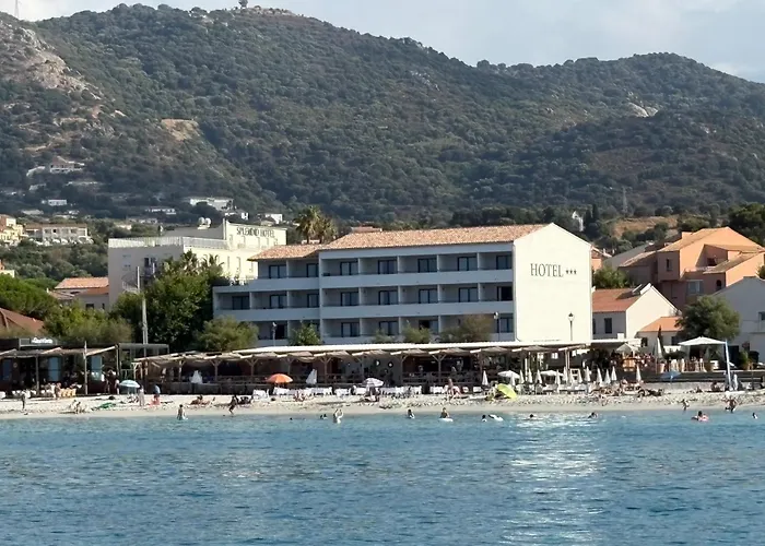 Hôtel L'Isula Marina LʼÎle-Rousse
