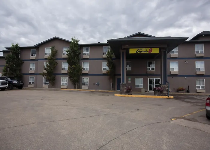 Super 8 By Wyndham Whitecourt