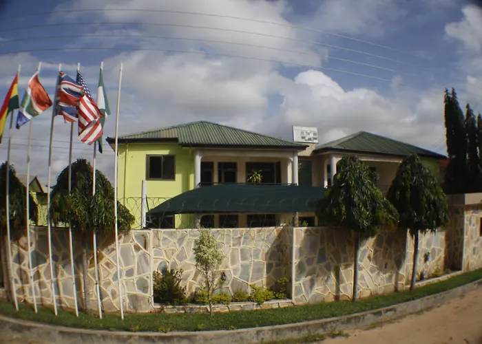 Dokua Royal Hotel