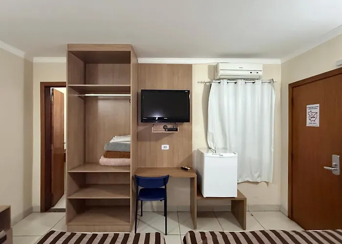 Hotel Express - Leva e busca no aeroporto grátis 24 horas