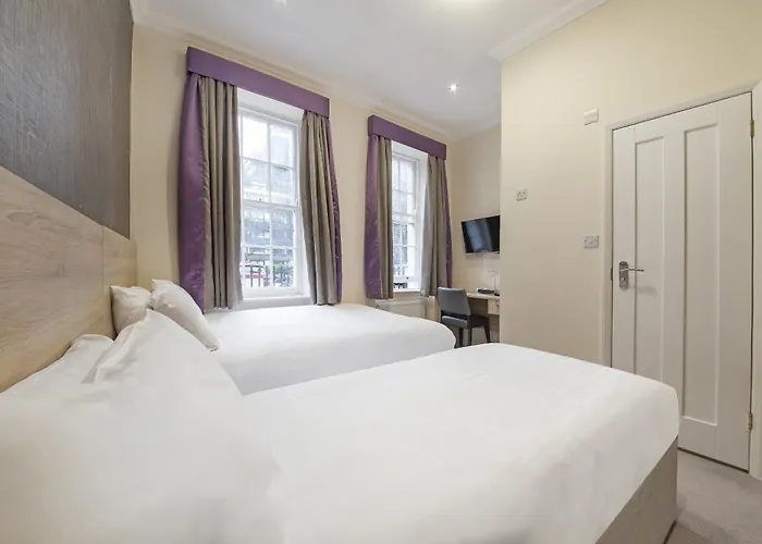 Oyo 24 Sussex, London Paddington