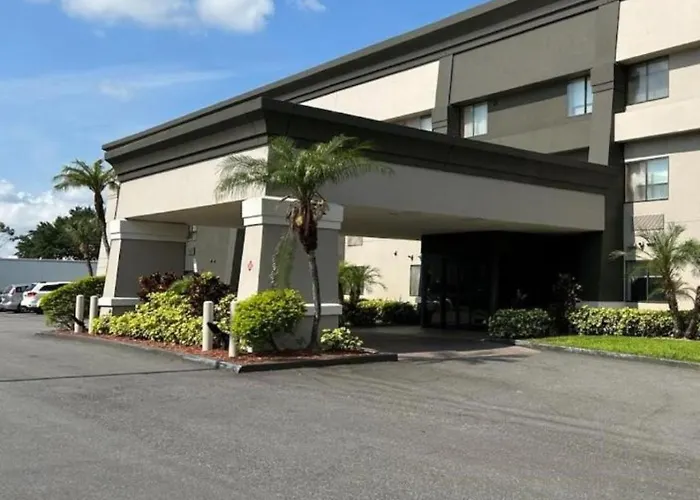 Baymont By Wyndham Orlando South Hotel Williamsburg