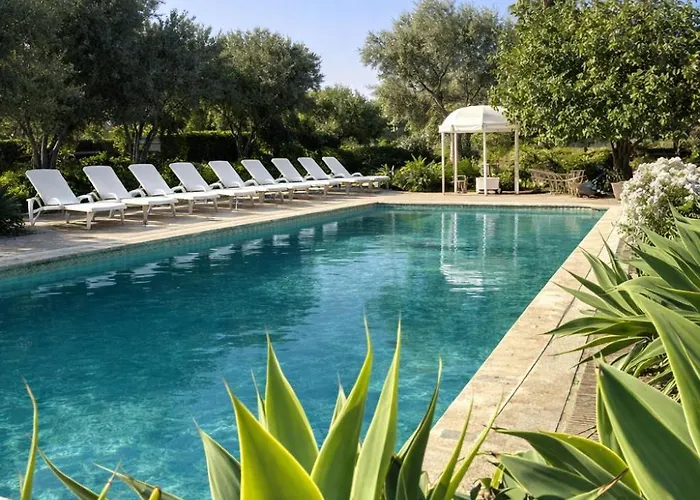 Isola Charm B&B - Pool & Nature Stay