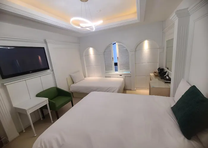 Charis Hotel Incheon