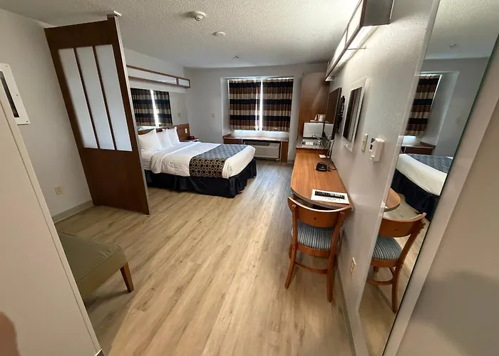 Microtel Inn & Suites