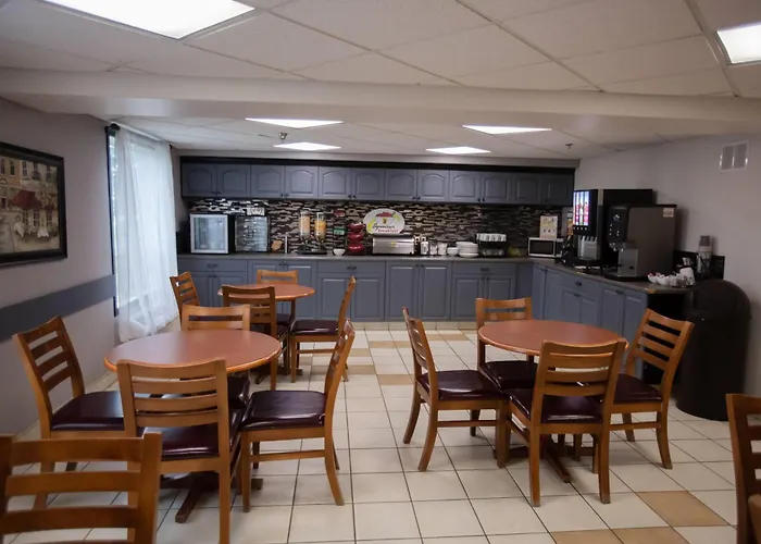 Super 8 By Wyndham Whitecourt