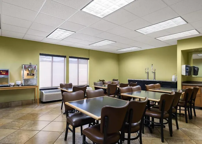 Americinn By Wyndham Madison West