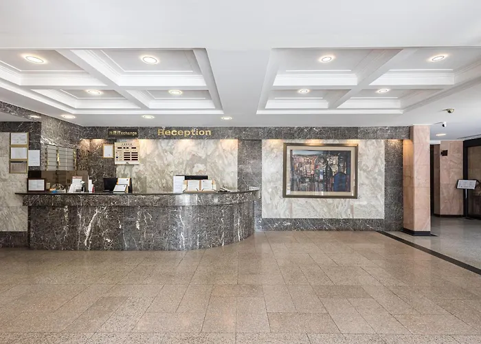Insadong Crown Hotel