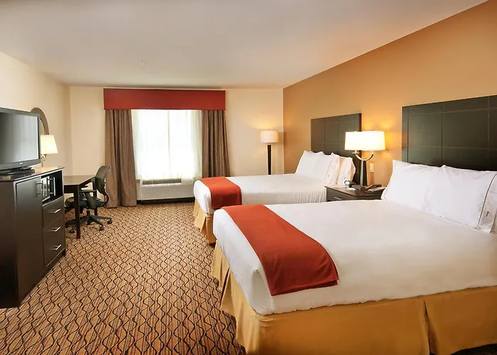 Holiday Inn Express Hotel And Suites Pearsall By Ihg