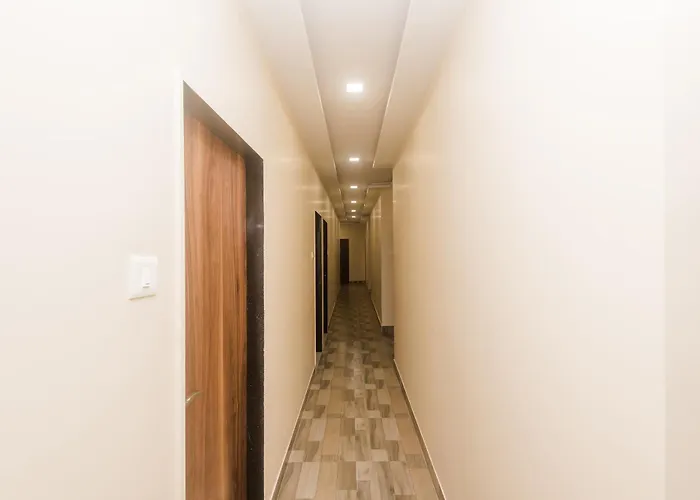 Hotel O Greenforest Near Airport Road Metro Station Mumbai