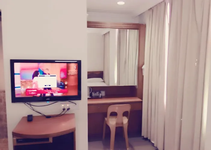 Golden Star Hotel