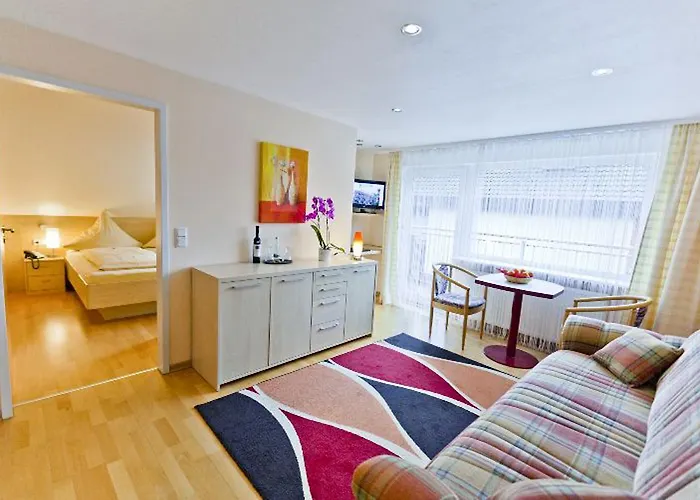Allee Hotel Leidinger