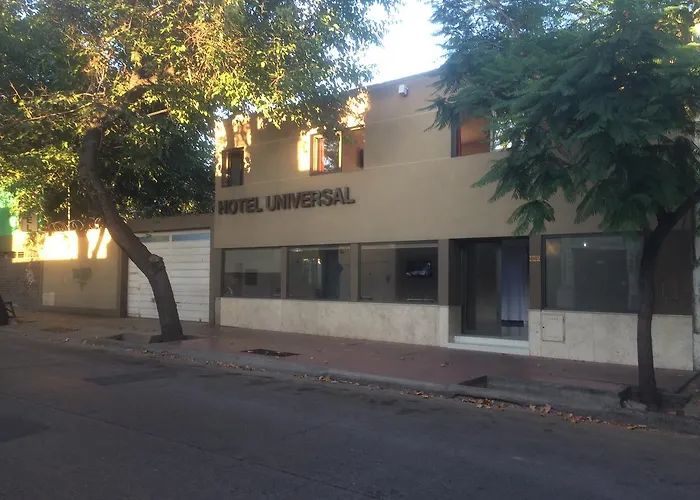 Hotel Universal Mendoza