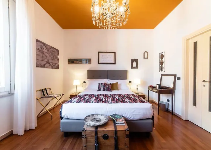 Biblio Rooms Guesthouse Bolonia